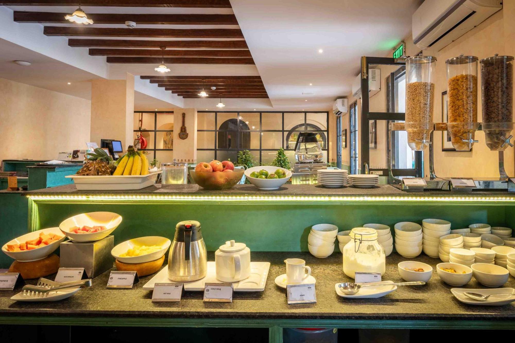 Nepali Ghar Hotel Катманду Экстерьер фото